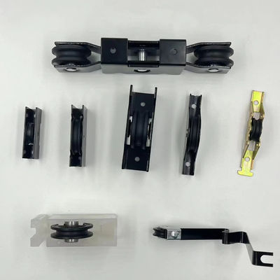 Schuifdeuren met drager en ramen met een eigen kleur ZWART/GRIJ