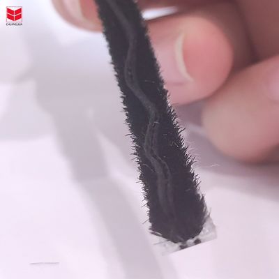 7*8 3p2l wolstapel weerstrook met plastic vin voor deuren en vensters Zwart/GRAAU/BROWN/WIT/ANDER Duurzaam 100% PP