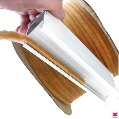 Moderne lichtgewicht geweven borstel stapel Weer Stripping voor schuifdeuren
