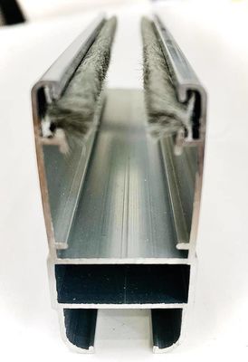 Wolle stapel waterdicht borstelpakking weer afdichting deur en raam afdichting strip voor appartementen